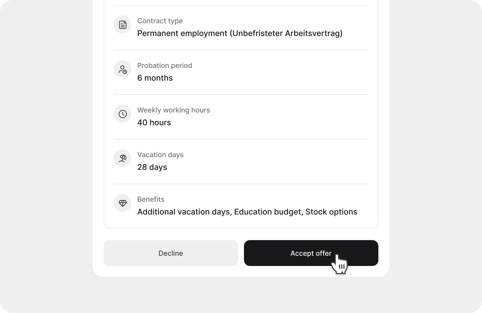 Pagina dell’offerta con comandi inglesi per accettare o rifiutare e dati contrattuali illustrativi tedeschi